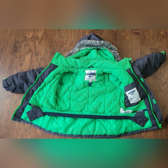 Oshkosh boys winter coat sz5 - Picture 6 of 6